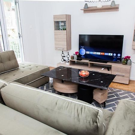 Elegant Apt In Kifisia! Apartment Athens Ngoại thất bức ảnh